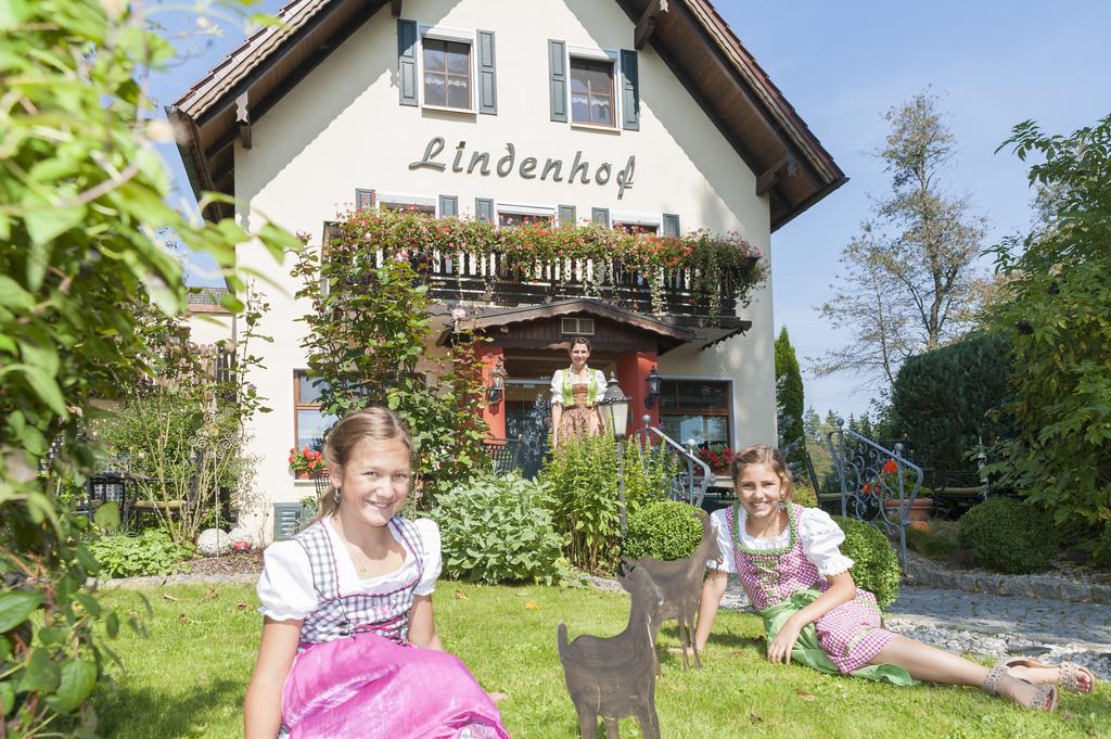 Landhotel Lindenhof Vohenstrauss Exteriér fotografie