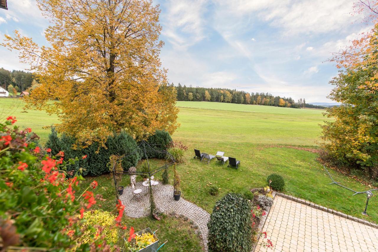 Landhotel Lindenhof Vohenstrauss Exteriér fotografie